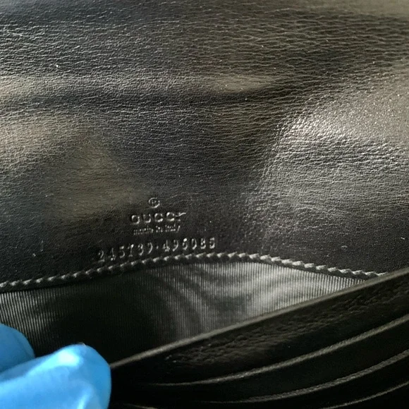 Gucci Vintage Long Black Wallet with Gold Logo - Picture 9 of 13